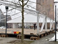 ijdfeest tent opbouw (2)